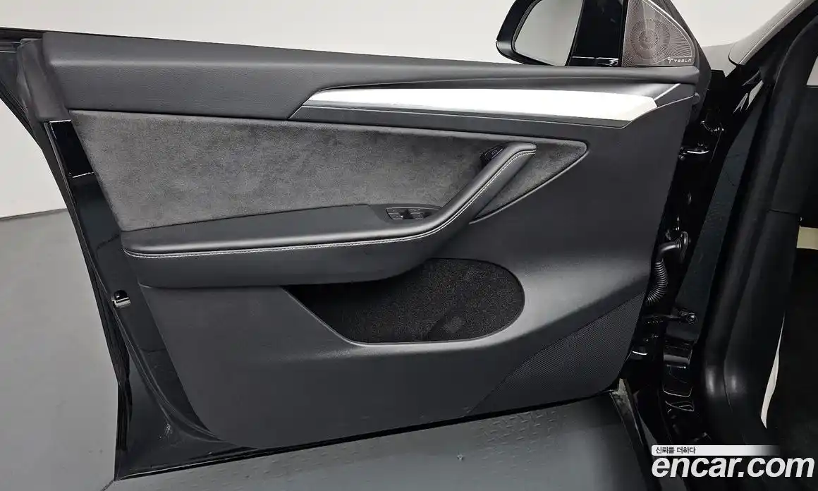 Tesla Model Y 2024 0.2 автомат (гидро), фото 13 Tesla Model Y 2024 0.2 автомат (гидро), фото 13