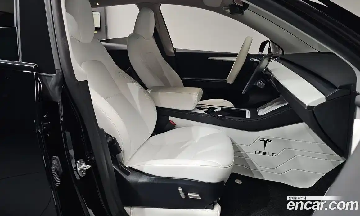 Tesla Model Y 2024 0.2 автомат (гидро), фото 17 Tesla Model Y 2024 0.2 автомат (гидро), фото 17