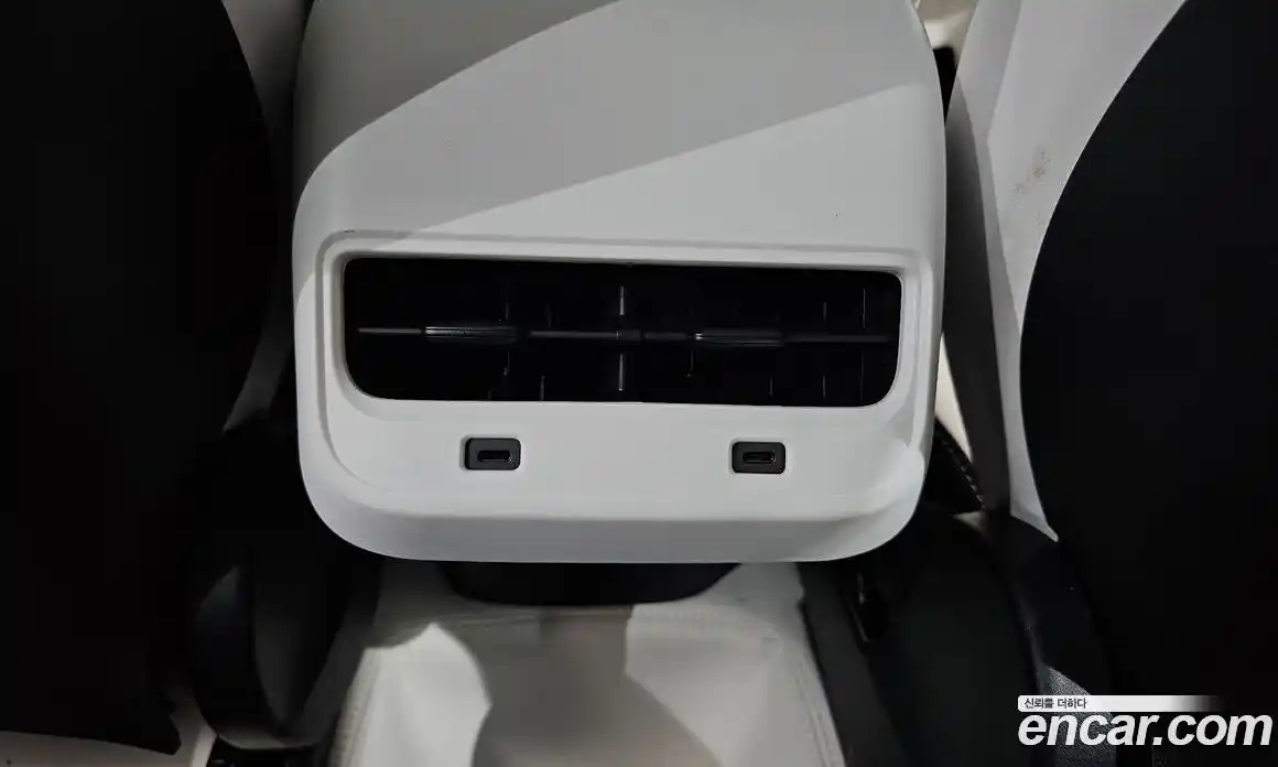 Tesla Model Y 2024 0.2 автомат (гидро), фото 29 Tesla Model Y 2024 0.2 автомат (гидро), фото 29