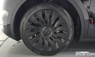 Tesla Model Y 2024 0.2 автомат (гидро), миниатюра 4 Tesla Model Y 2024 0.2 автомат (гидро), миниатюра 4