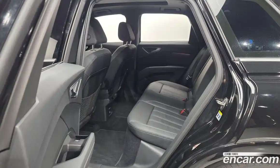 Audi Q4 e-tron 2023 0.2 автомат (гидро), фото 11