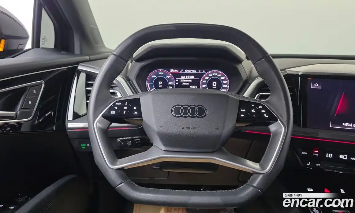Audi Q4 e-tron 2023 0.2 автомат (гидро), фото 15