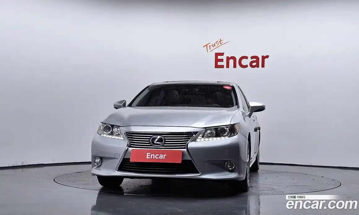 Lexus ES 2013 2.5 автомат (гидро), фото 3 Lexus ES 2013 2.5 автомат (гидро), фото 3