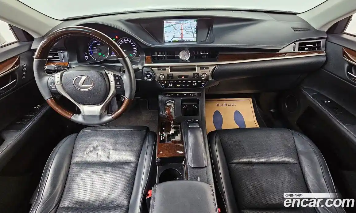 Lexus ES 2013 2.5 автомат (гидро), фото 7 Lexus ES 2013 2.5 автомат (гидро), фото 7