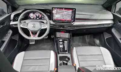 Volkswagen Golf 2025 2.0 автомат (гидро), миниатюра 7