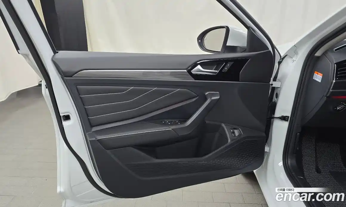 Volkswagen Jetta 2024 1.5 автомат (гидро), фото 14