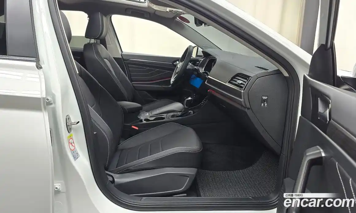 Volkswagen Jetta 2024 1.5 автомат (гидро), фото 16