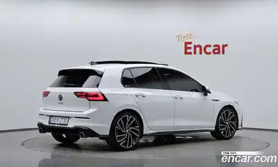 Volkswagen Golf, 2024, 17 987 км