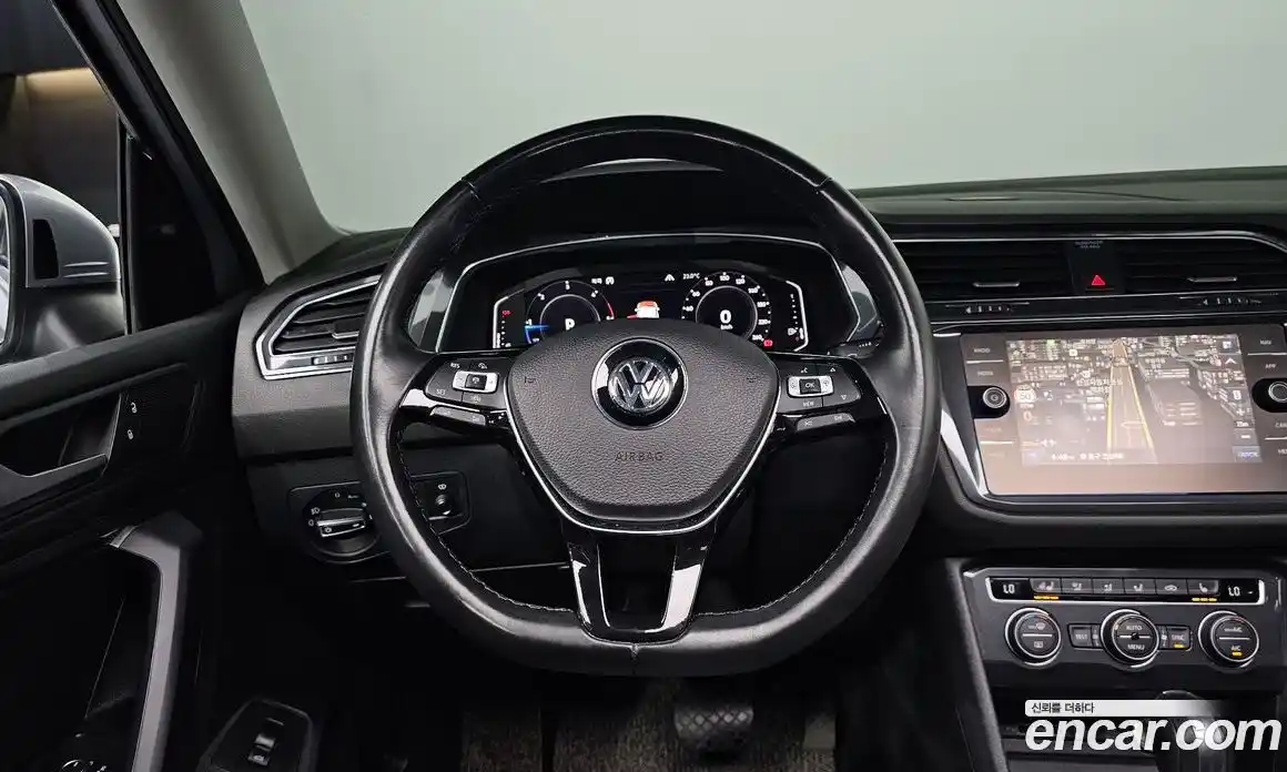 Volkswagen Tiguan 2020 2.0 автомат (гидро), фото 13
