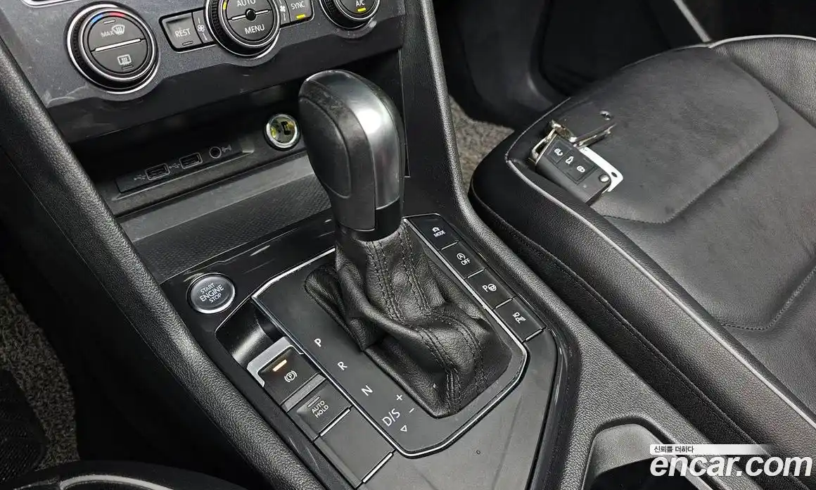 Volkswagen Tiguan 2020 2.0 автомат (гидро), фото 9