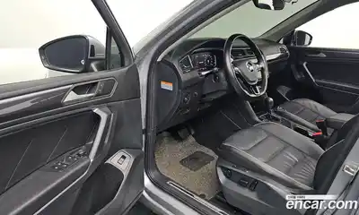 Volkswagen Tiguan 2020 2.0 автомат (гидро), миниатюра 10