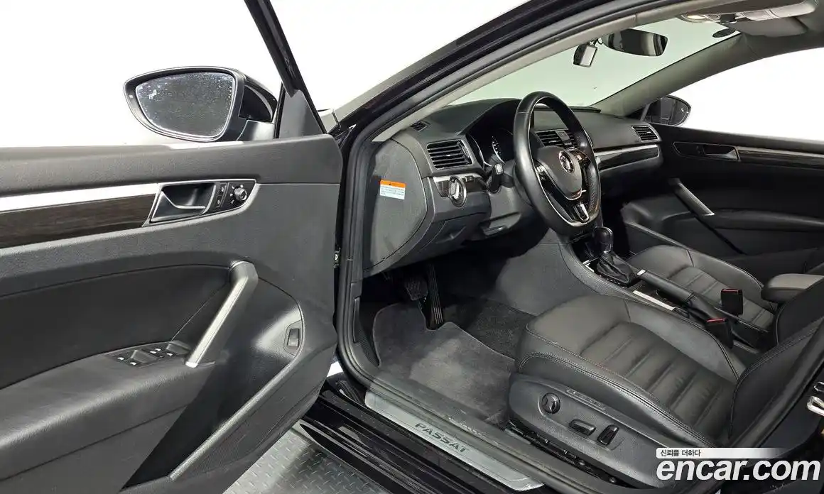 Volkswagen Passat 2018 2.0 автомат (гидро), фото 13