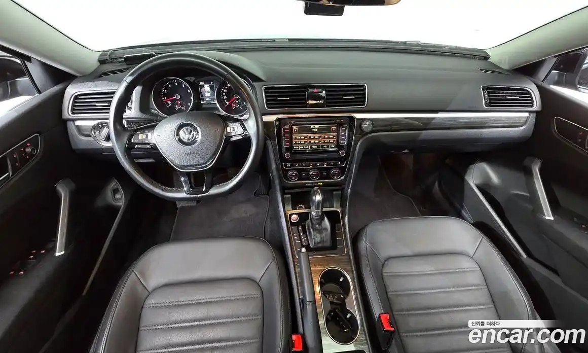 Volkswagen Passat 2018 2.0 автомат (гидро), фото 10