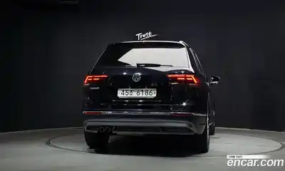 Volkswagen Tiguan 2018 2.0 автомат (гидро), миниатюра 4