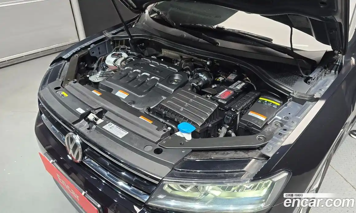 Volkswagen Tiguan 2018 2.0 автомат (гидро), фото 6