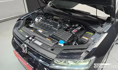 Volkswagen Tiguan 2018 2.0 автомат (гидро), миниатюра 6