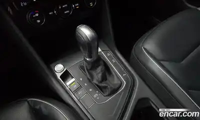 Volkswagen Tiguan 2018 2.0 автомат (гидро), миниатюра 9