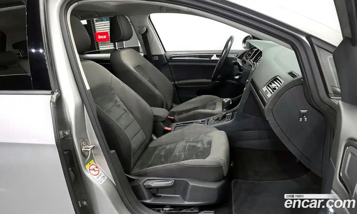 Volkswagen Golf 2015 2.0 автомат (гидро), фото 11