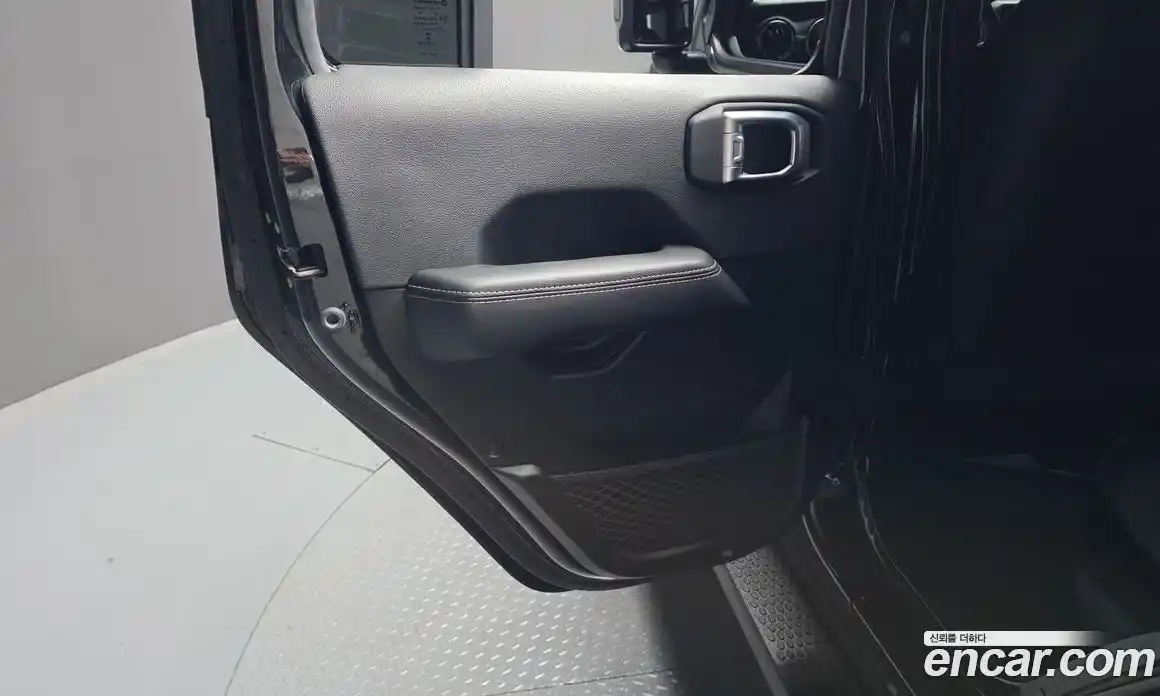 Jeep Wrangler 2022 2.0 автомат (гидро), фото 15