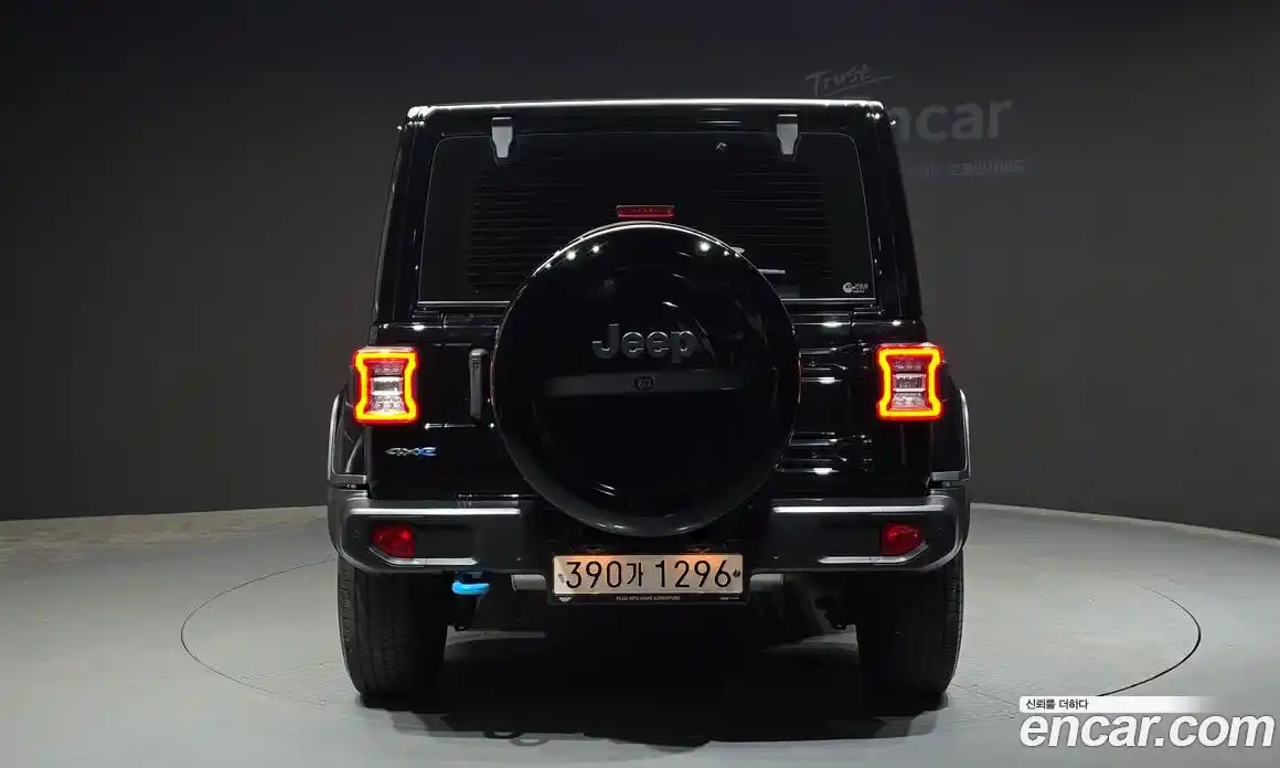 Jeep Wrangler 2022 2.0 автомат (гидро), фото 4
