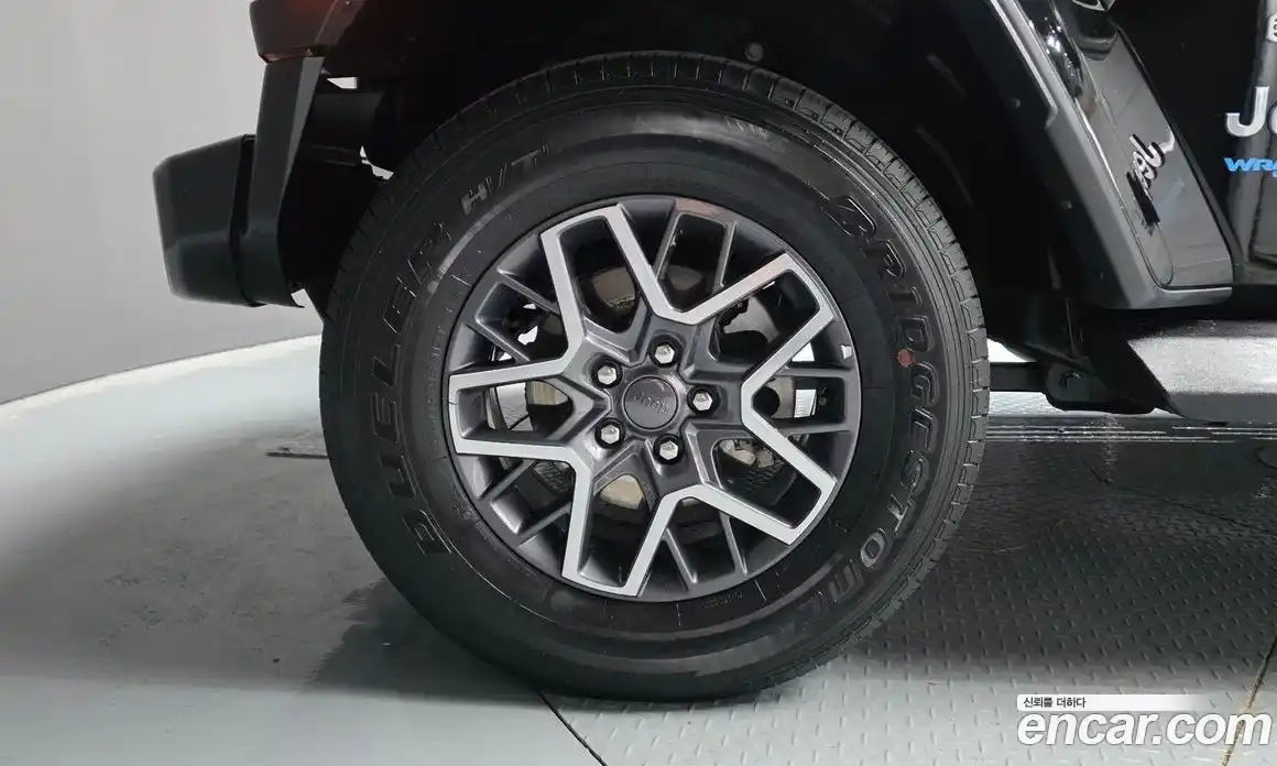 Jeep Wrangler 2022 2.0 автомат (гидро), фото 5