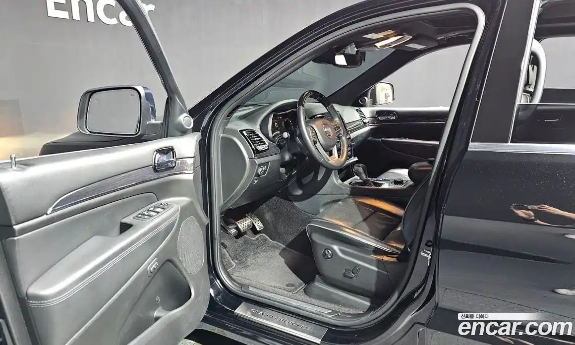 Jeep Cherokee 2019 3.6 автомат (гидро), фото 13