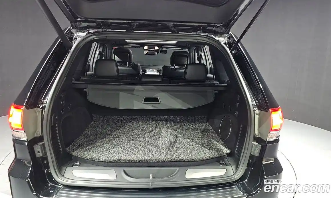 Jeep Cherokee 2019 3.6 автомат (гидро), фото 23
