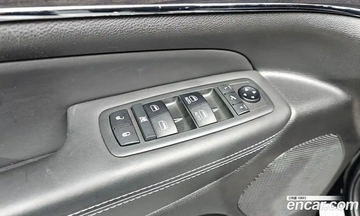 Jeep Cherokee 2019 3.6 автомат (гидро), фото 28