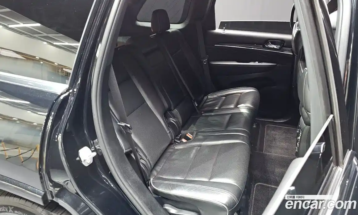 Jeep Cherokee 2019 3.6 автомат (гидро), фото 30