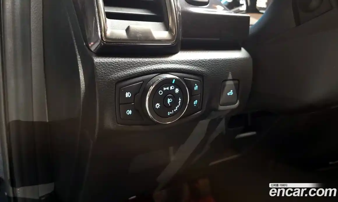 Ford Ranger 2021 2.0 автомат (гидро), фото 17