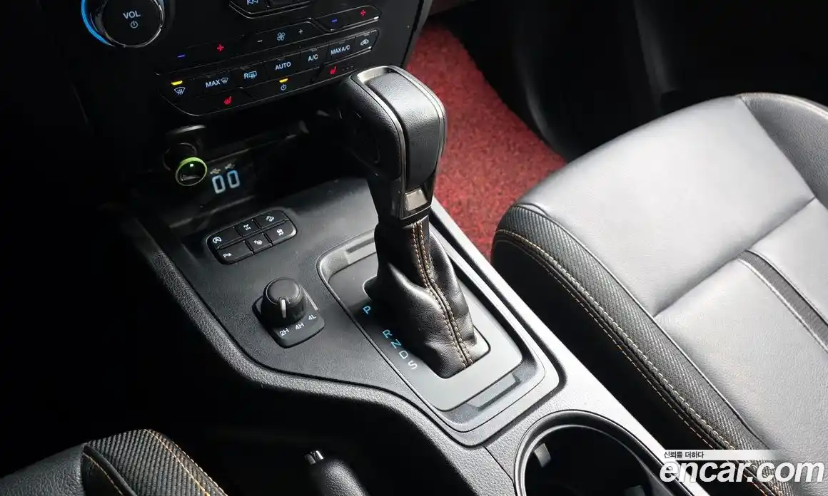 Ford Ranger 2021 2.0 автомат (гидро), фото 9