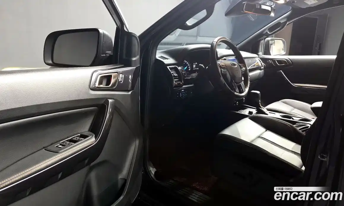Ford Ranger 2021 2.0 автомат (гидро), фото 10
