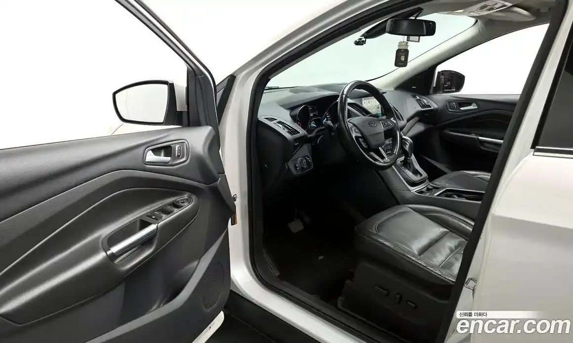 Ford Kuga 2017 2.0 автомат (гидро), фото 10