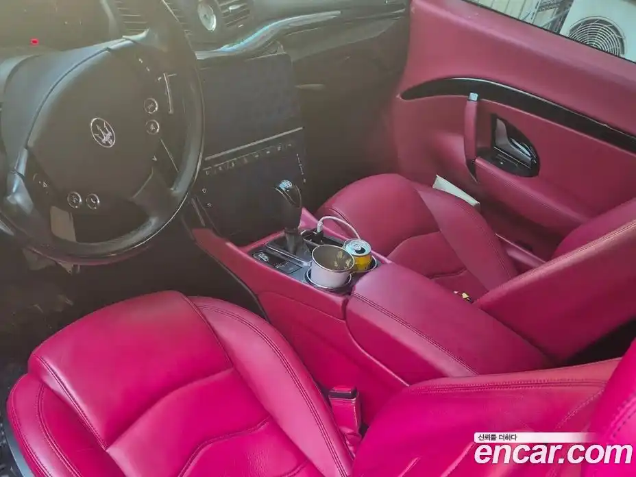 Maserati GranTurismo 2014 4.7 автомат (гидро), фото 2 Maserati GranTurismo 2014 4.7 автомат (гидро), фото 2