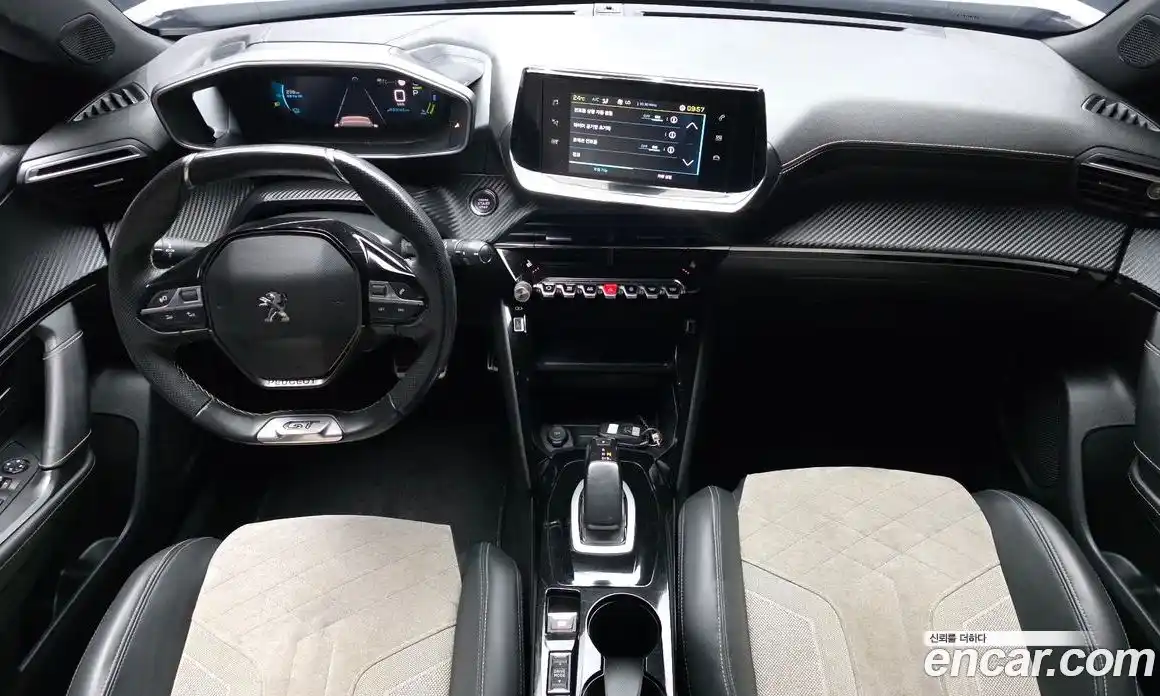 Peugeot 2008 2021 0.1 автомат (гидро), фото 10