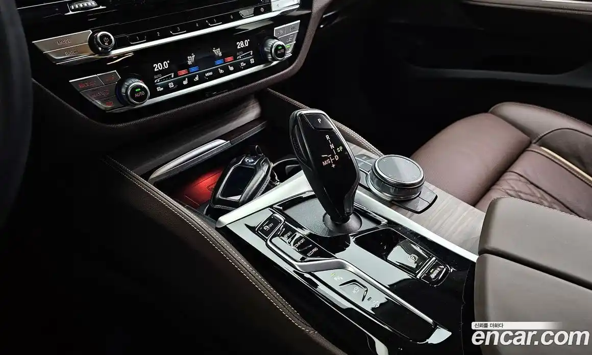 BMW 6 серия 2023 3.0 автомат (гидро), фото 9
