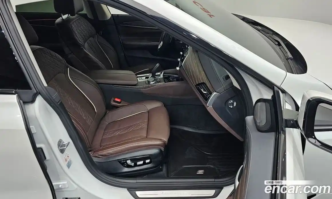 BMW 6 серия 2023 3.0 автомат (гидро), фото 10