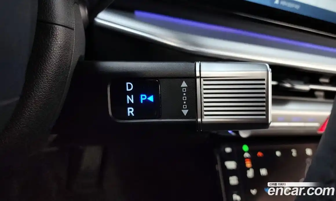Hyundai Grandeur 2023 2.5 автомат (гидро), фото 9