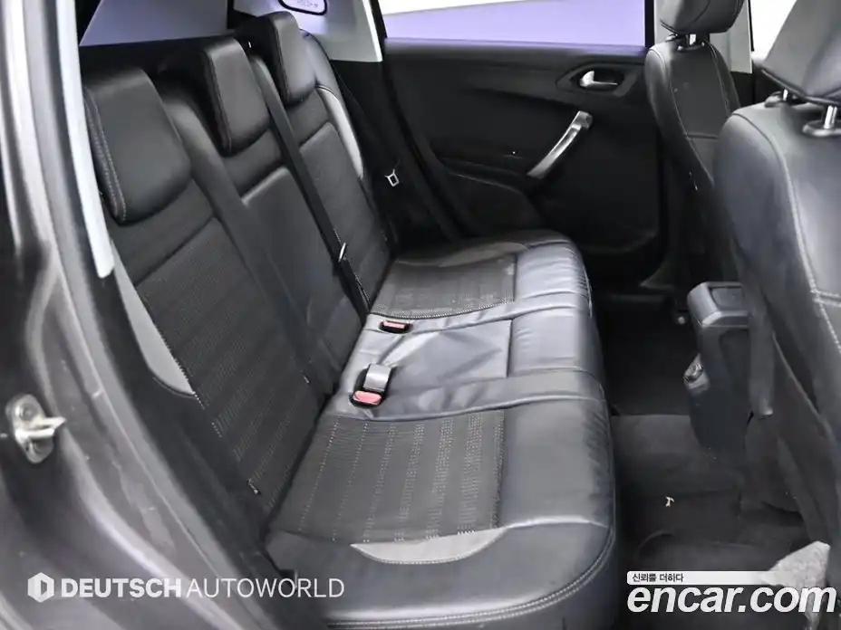 Peugeot 2008 2015 1.6 автомат (гидро), фото 12
