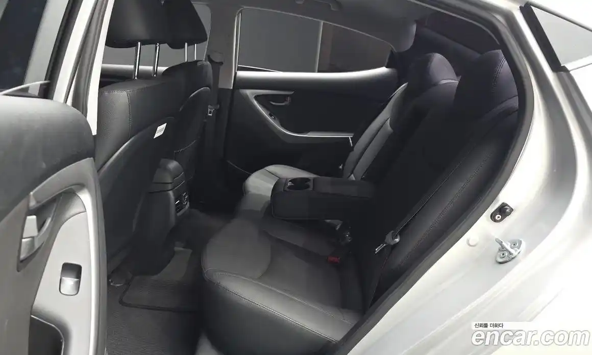 Hyundai Avante 2015 1.6 автомат (гидро), фото 11