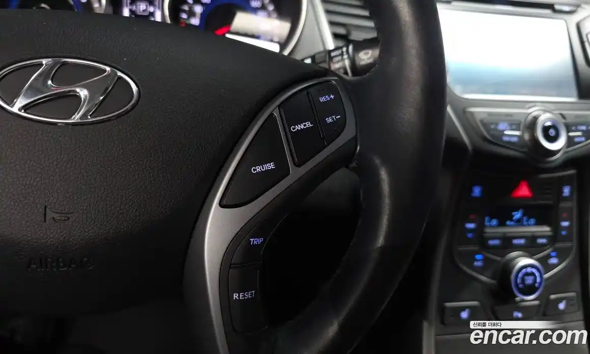 Hyundai Avante 2015 1.6 автомат (гидро), фото 18