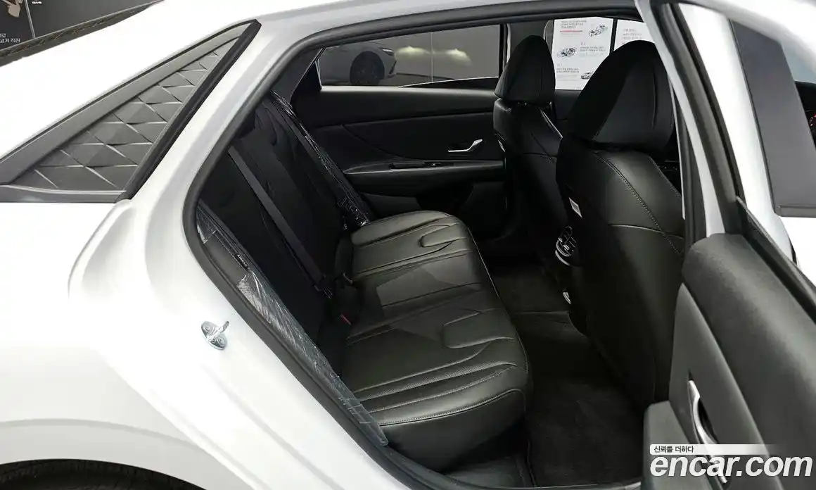 Hyundai Avante 2025 1.6 автомат (гидро), фото 16
