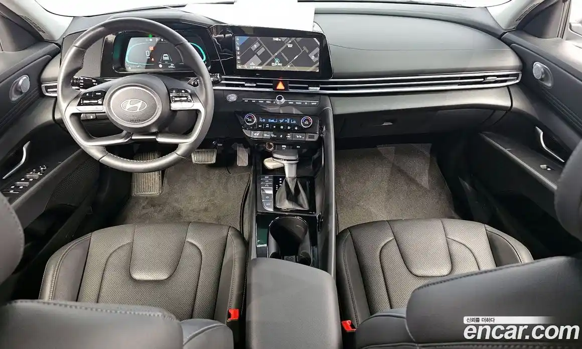 Hyundai Avante 2025 1.6 автомат (гидро), фото 10