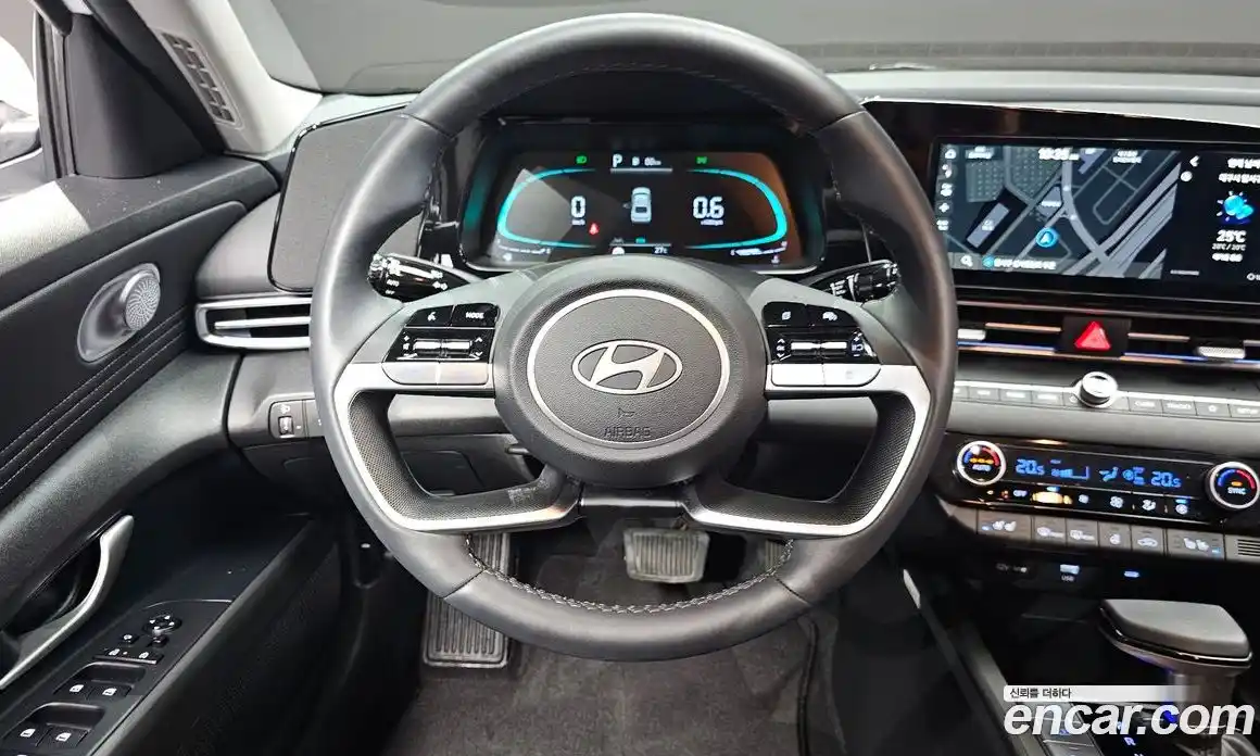 Hyundai Avante 2025 1.6 автомат (гидро), фото 19