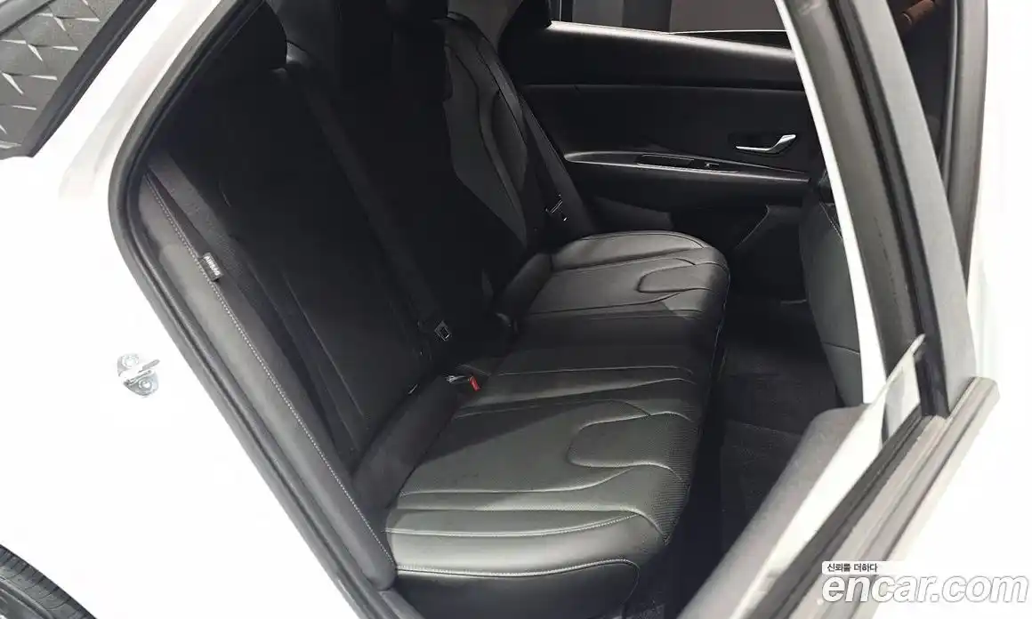 Hyundai Avante 2025 1.6 автомат (гидро), фото 22