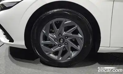 Hyundai Avante 2025 1.6 автомат (гидро), миниатюра 5