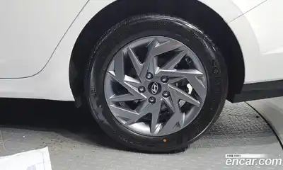 Hyundai Avante 2025 1.6 автомат (гидро), миниатюра 7