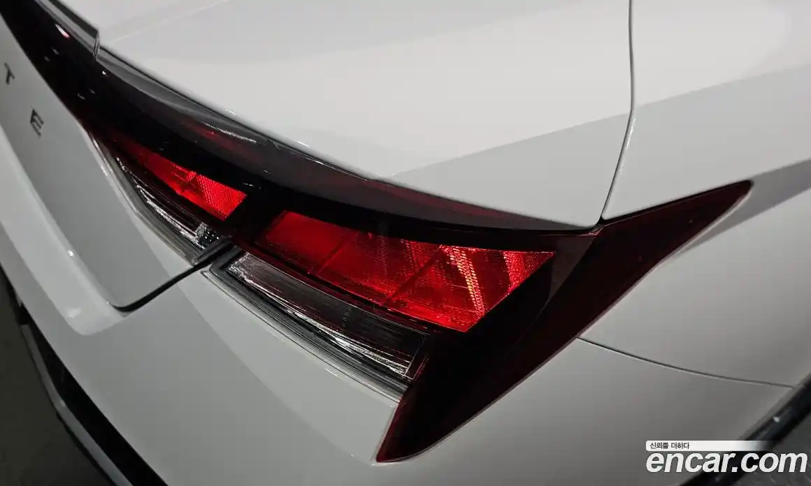 Hyundai Avante 2025 1.6 автомат (гидро), фото 9