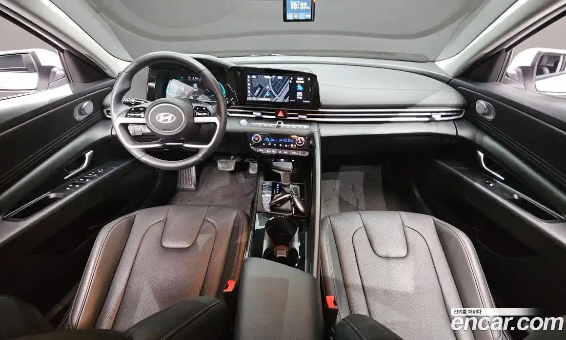Hyundai Avante 2025 1.6 автомат (гидро), фото 10