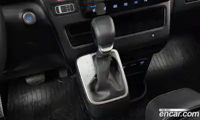Hyundai Staria 2025 2.2 автомат (гидро), миниатюра 12